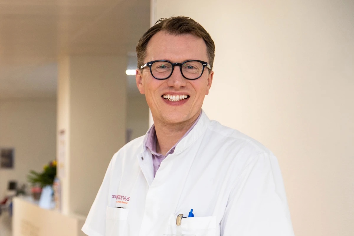 Dr. Marcel Veltkamp headshot