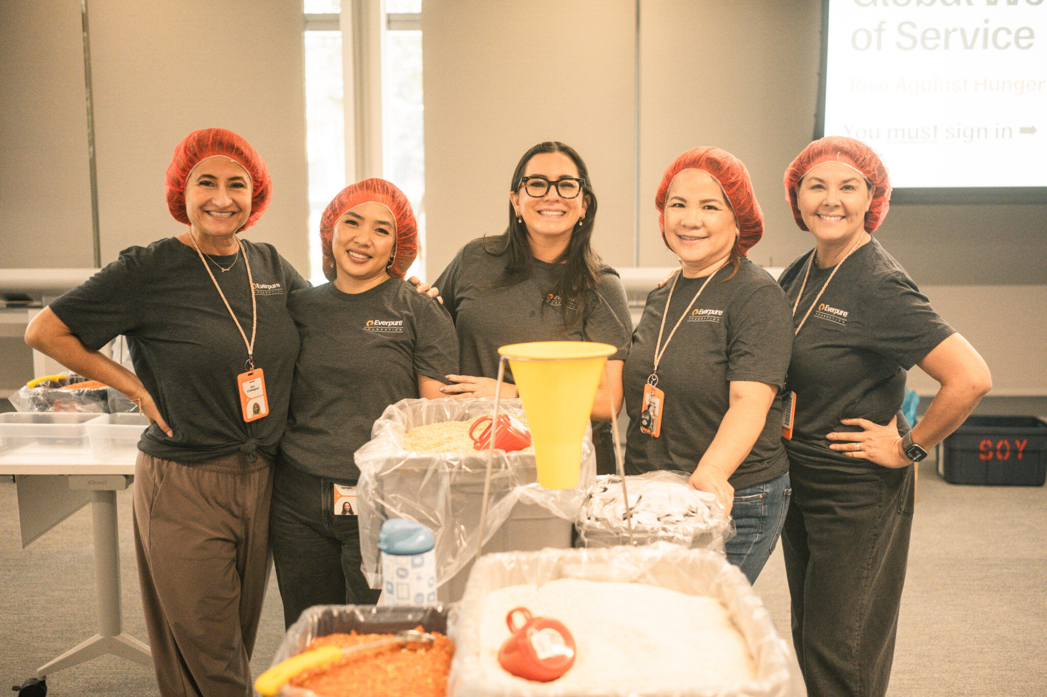 Group volunteering in kitchen