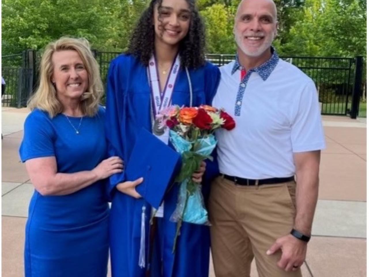 Image of Ronda Bradley and her family.