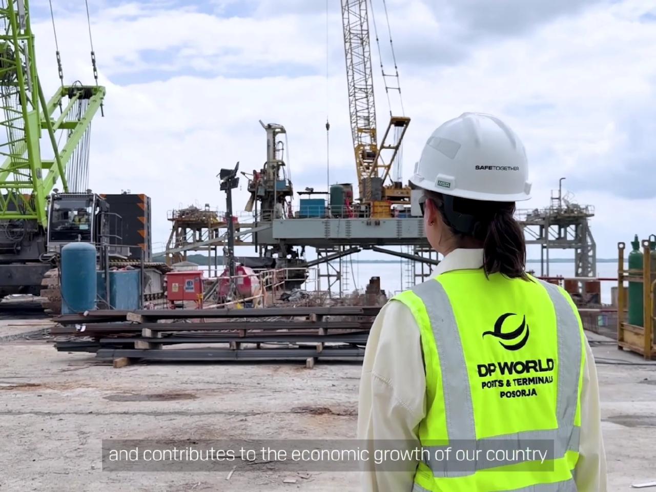 Alixon Ocampo, Site Project Manager at DP World, observes construction work during the expansion of the Port of Posorja in Ecuador.