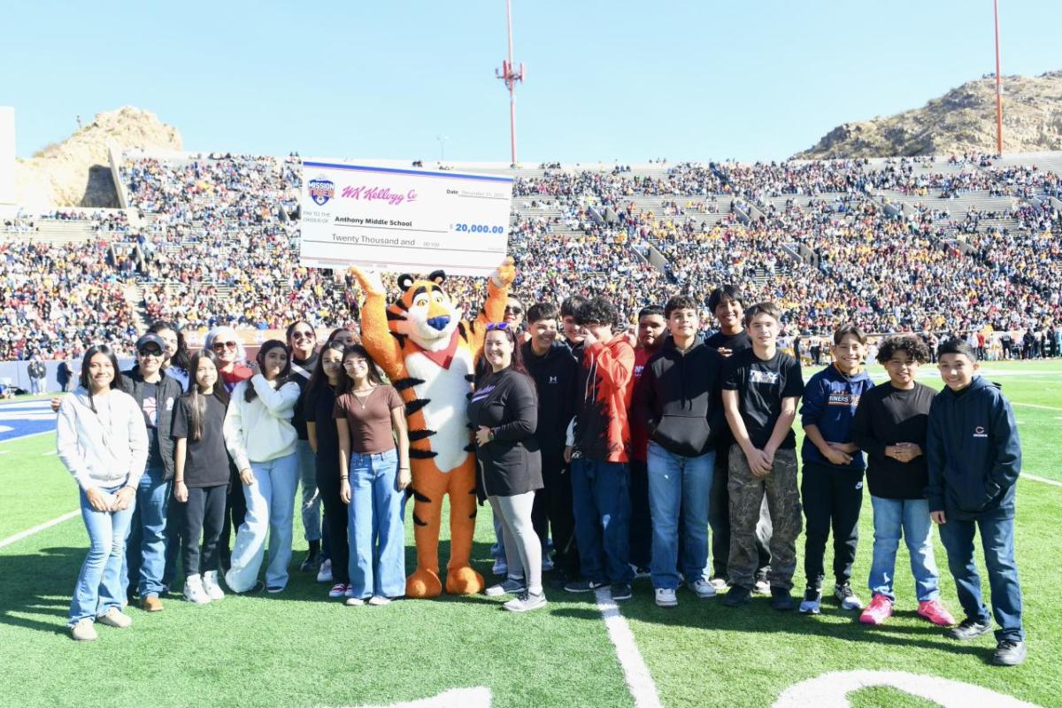 Students celebrate with Tony the Tiger 