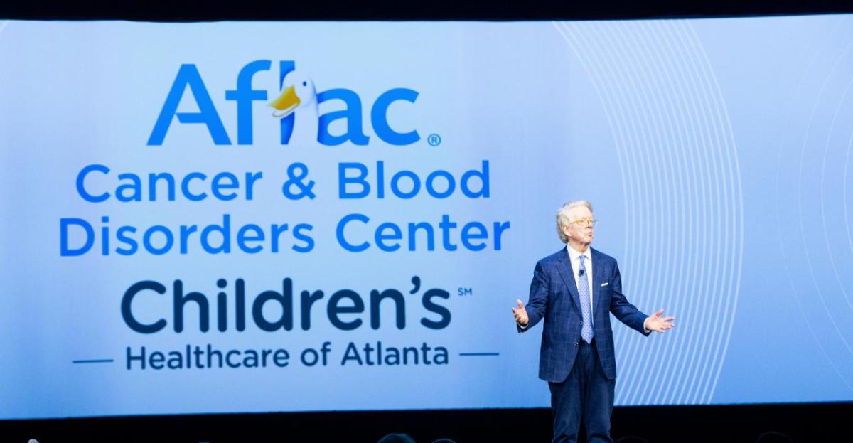 Dan Amos, Aflac CEO, at the Aflac Cancer & Blood Disorders Center.