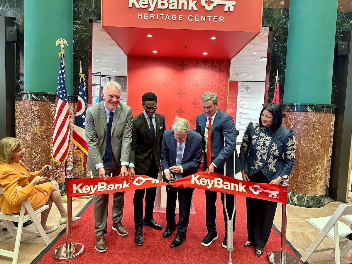 Photo: Cuyahoga County Executive Chris Ronayne, Cleveland Mayor Justin Bibb, Ohio Governor Mike DeWine, KeyCorp Chairman and CEO Chris Gorman, Cleveland Foundation President and CEO Lillian Kuri.