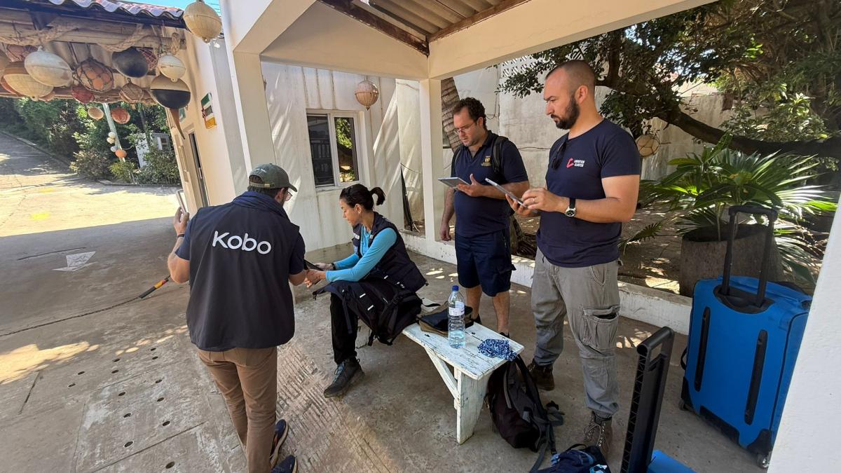 Kobo's team providing technical support