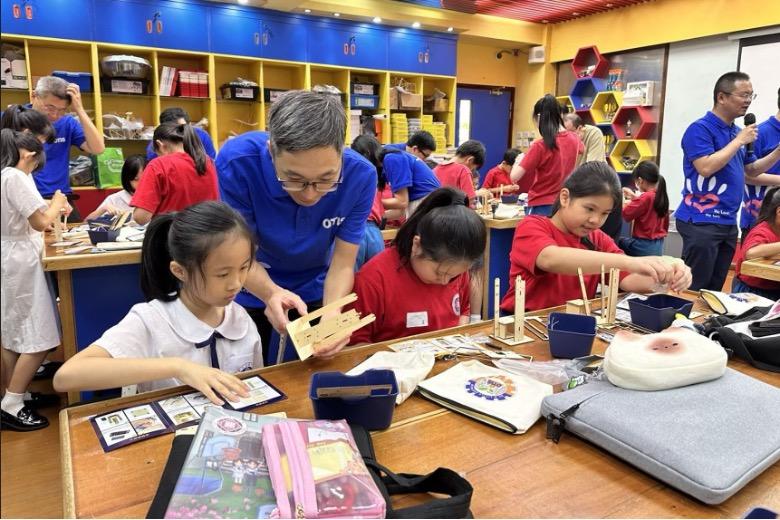 Little Engineers program being taught in a classroom