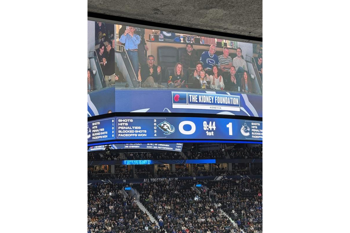 DP World employees and living donors featured on jumbotron at Vancouver Canucks game