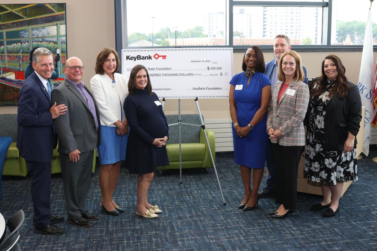 Stark State College and KeyBank leadership