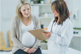 doctor and pregnant woman 