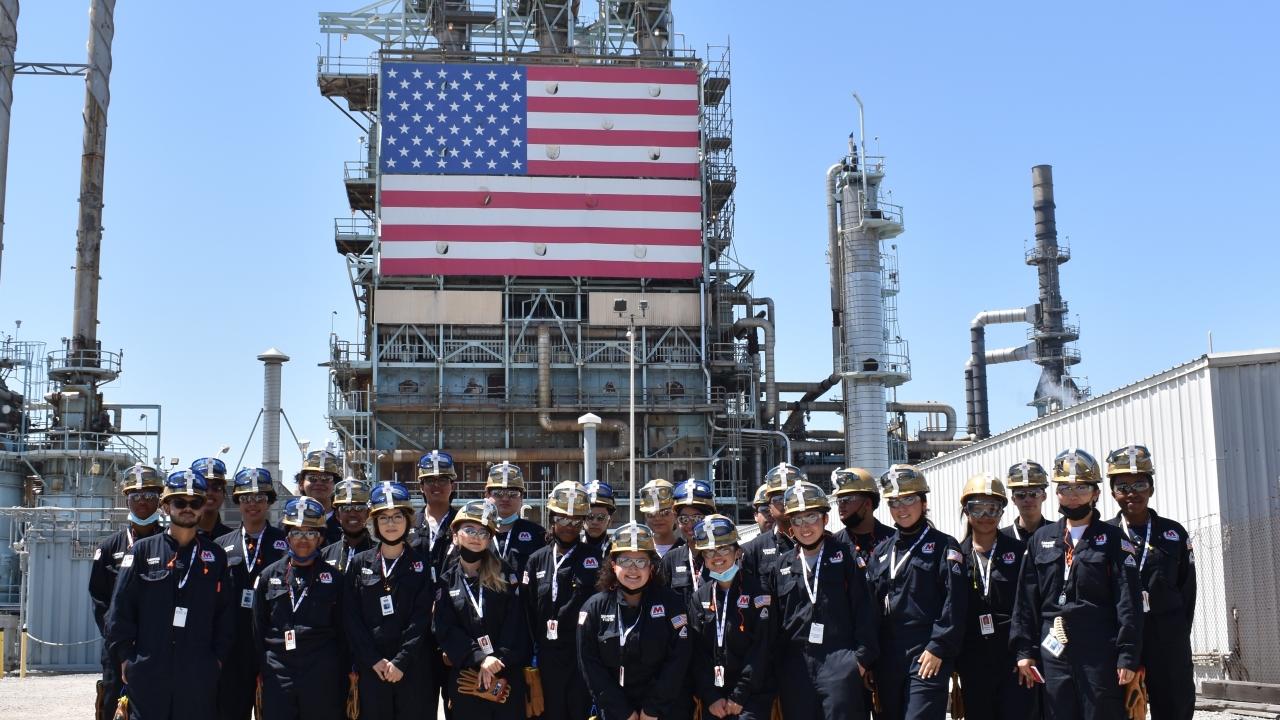 2022 Los Angeles refinery Summer Youth Program participants.