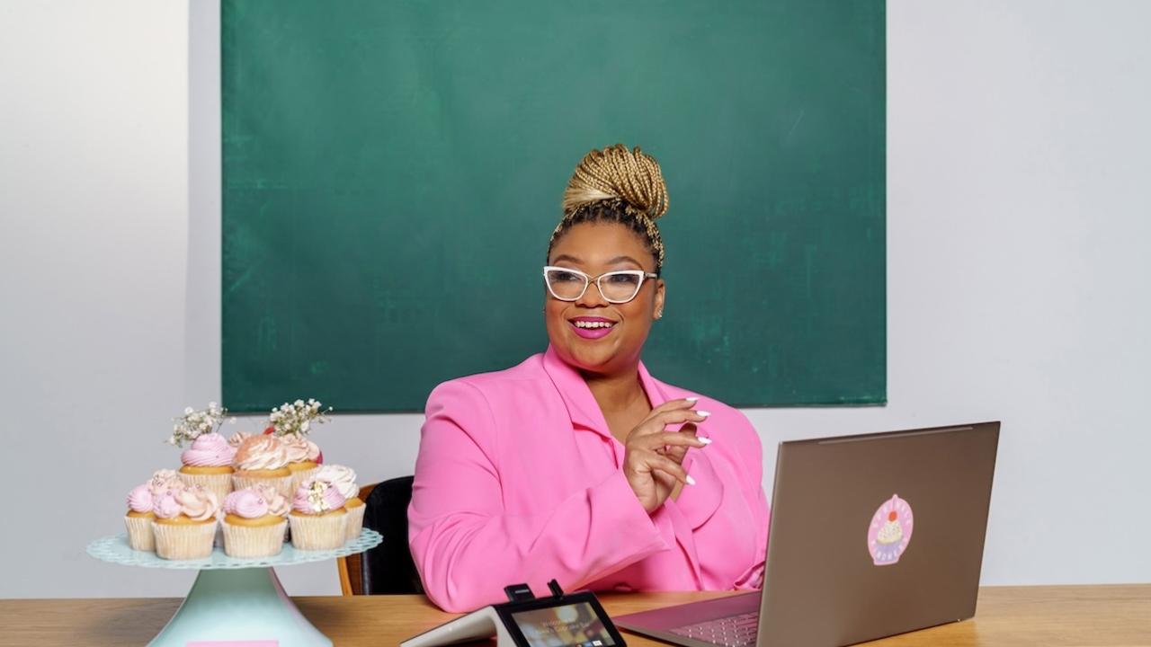  Tanika “Nika” Nelson, Owner and Head Designer of Nika’s Cupcake Bar.