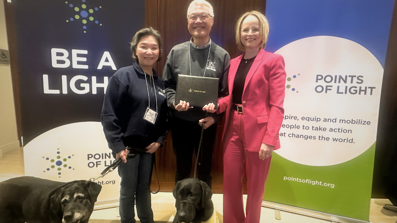 Daily Point of Light Honoree with Points of Light President & CEO Jennifer Sirangelo.