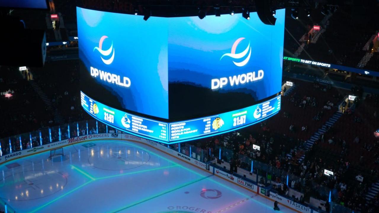 screen at hockey rink