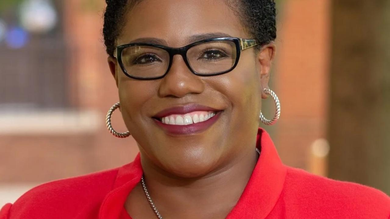Photo of Theresa White.
