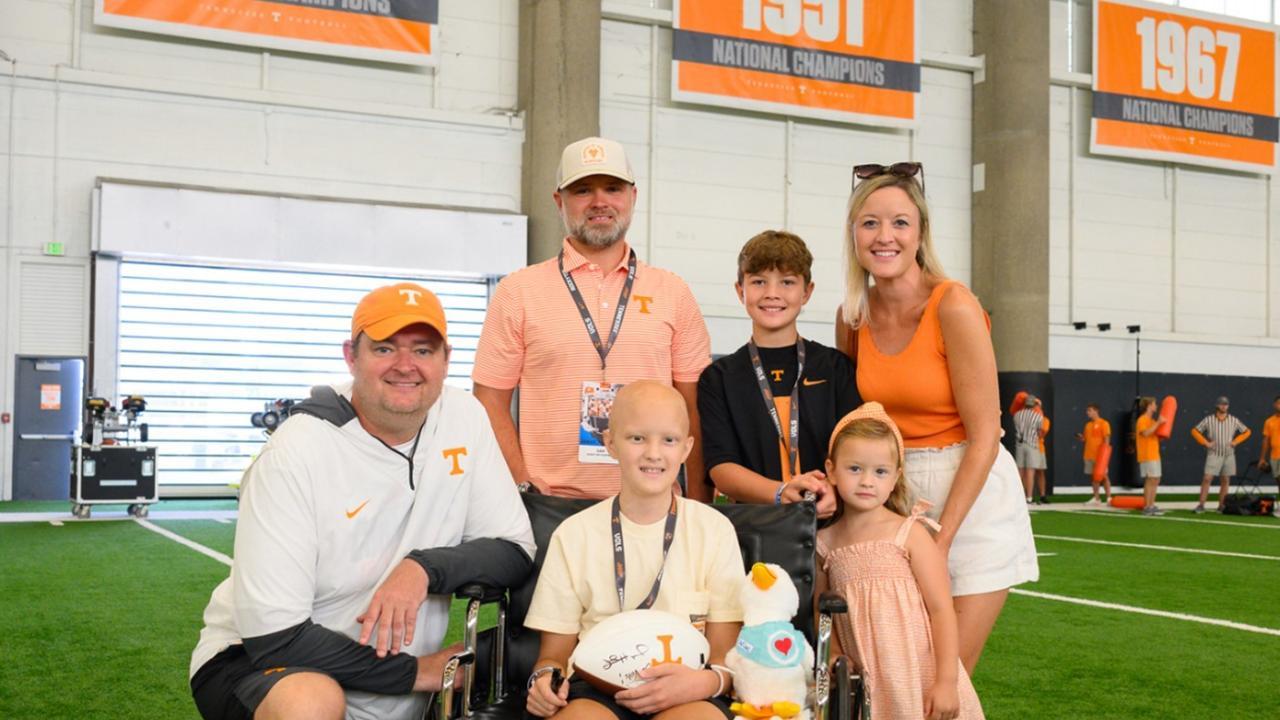 Young patient inspires the Tennessee Volunteers ahead of Aflac Kickoff Game.
