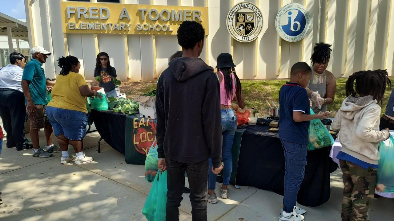 Free Produce Market at Toomer Elementary School