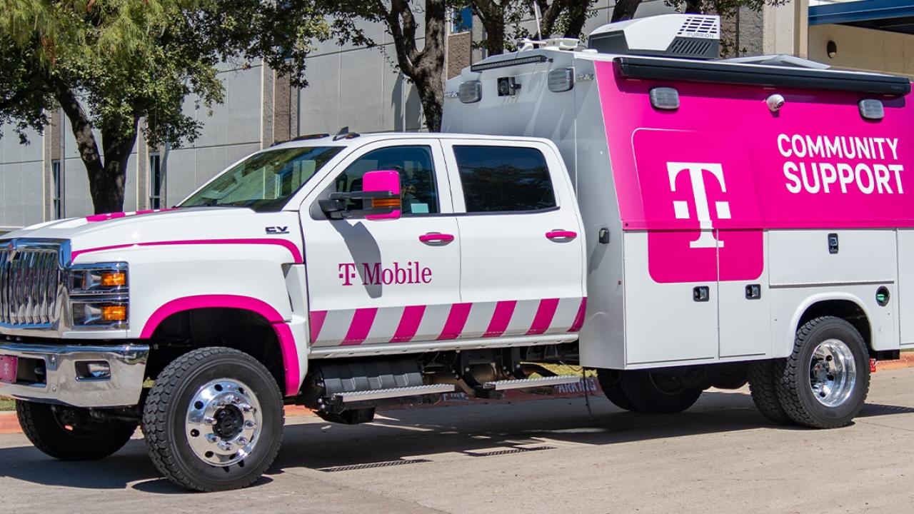 T-mobile community support vehicle 