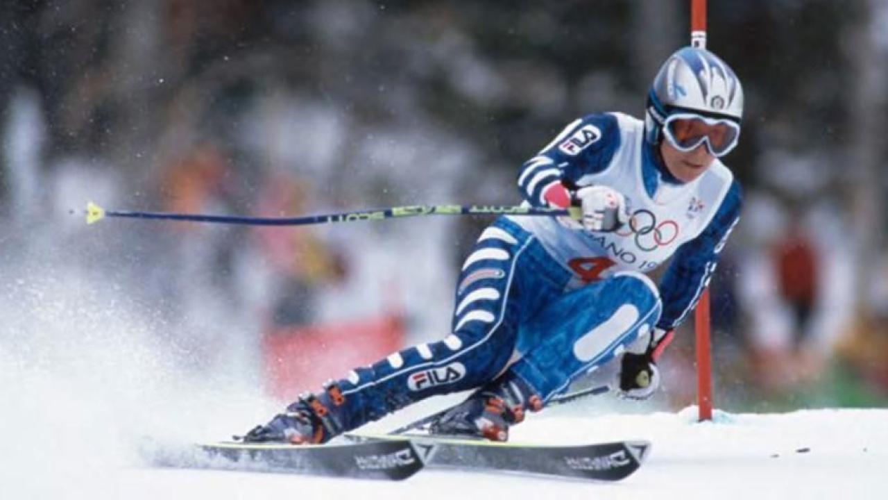 Deborah Compagnoni skiing