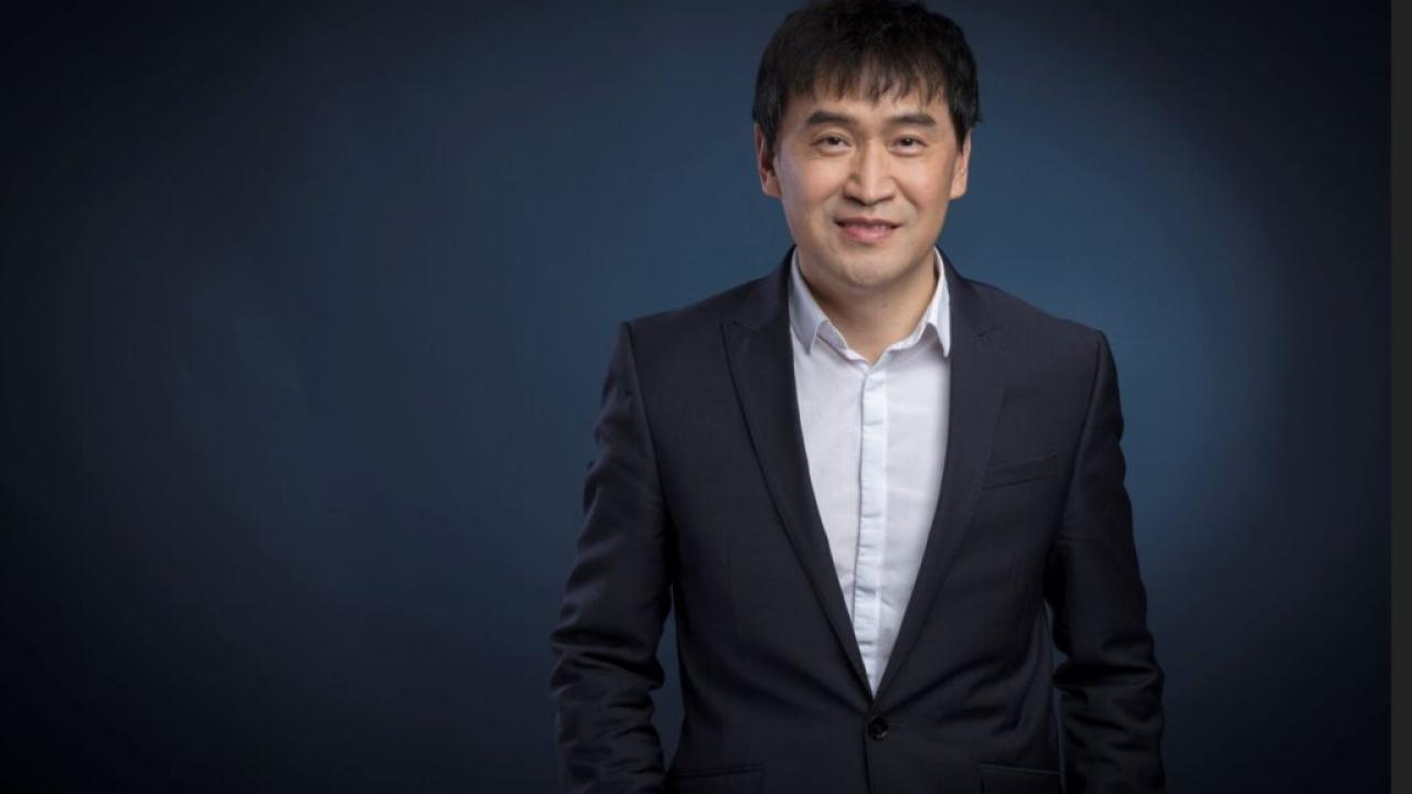profile of Dr. Long Chen