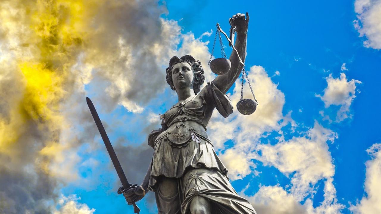 statue with sky background