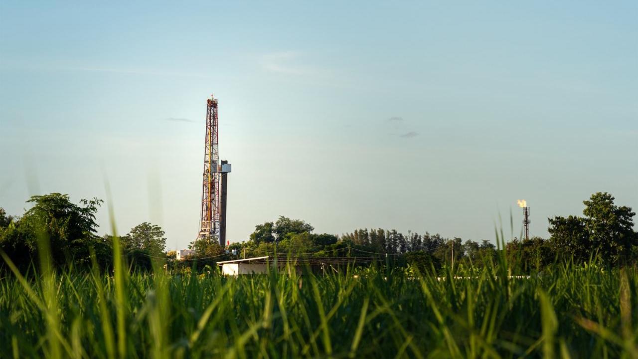 Oil Refinery