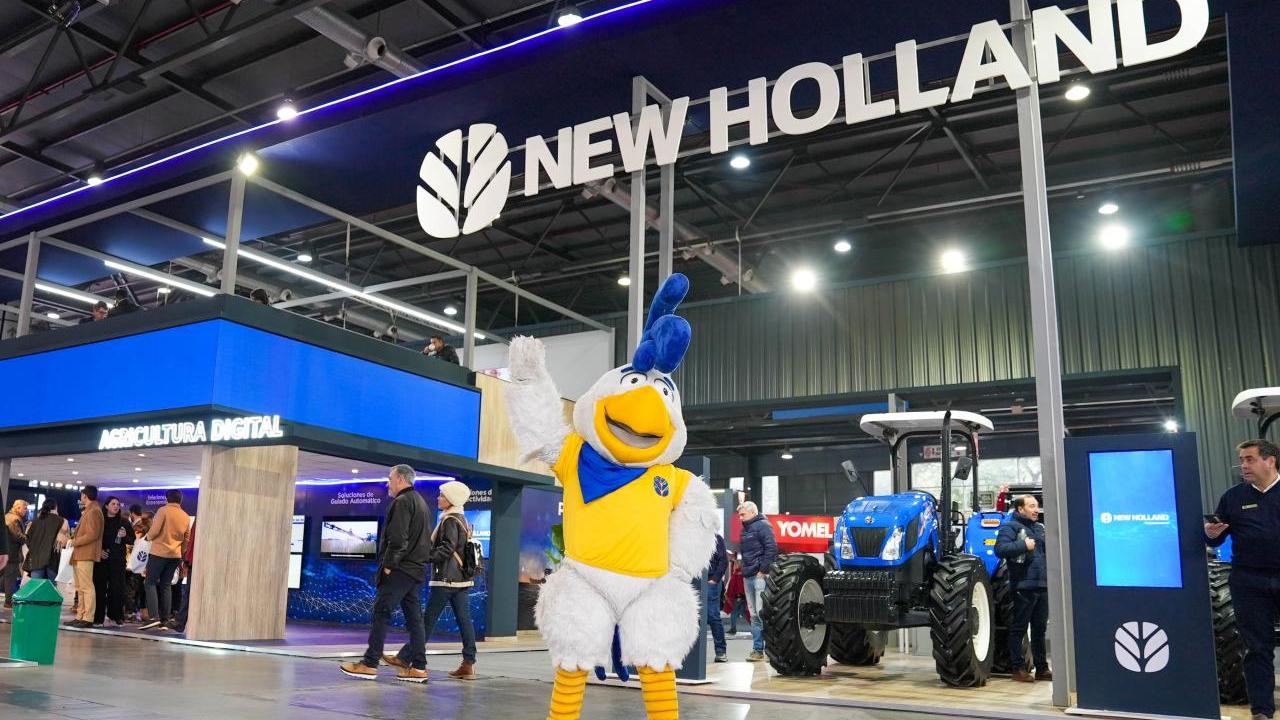 New Holland at event