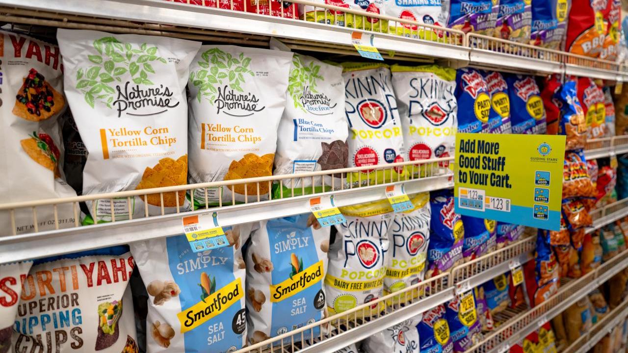 Guiding Stars shelf tags shown in a grocery aisle.