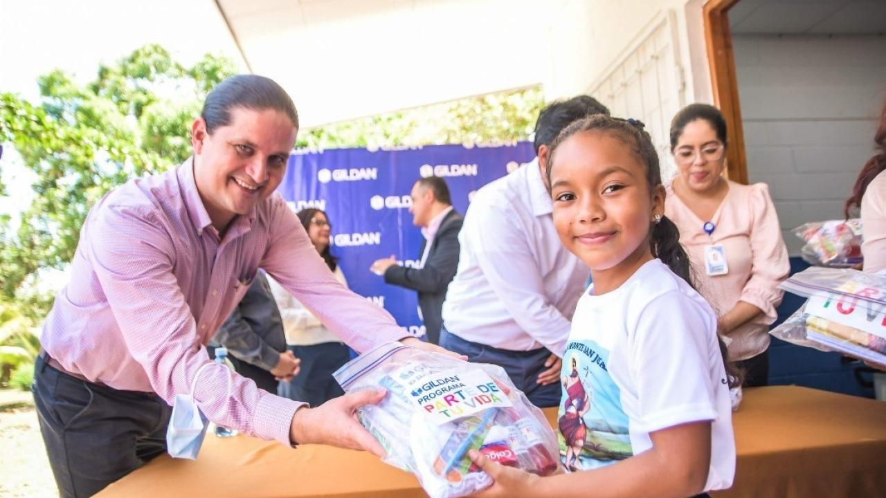 Gildan Invests Over $120,000 in School Construction and Infrastructure Improvement in Rivas, Nicaragua 