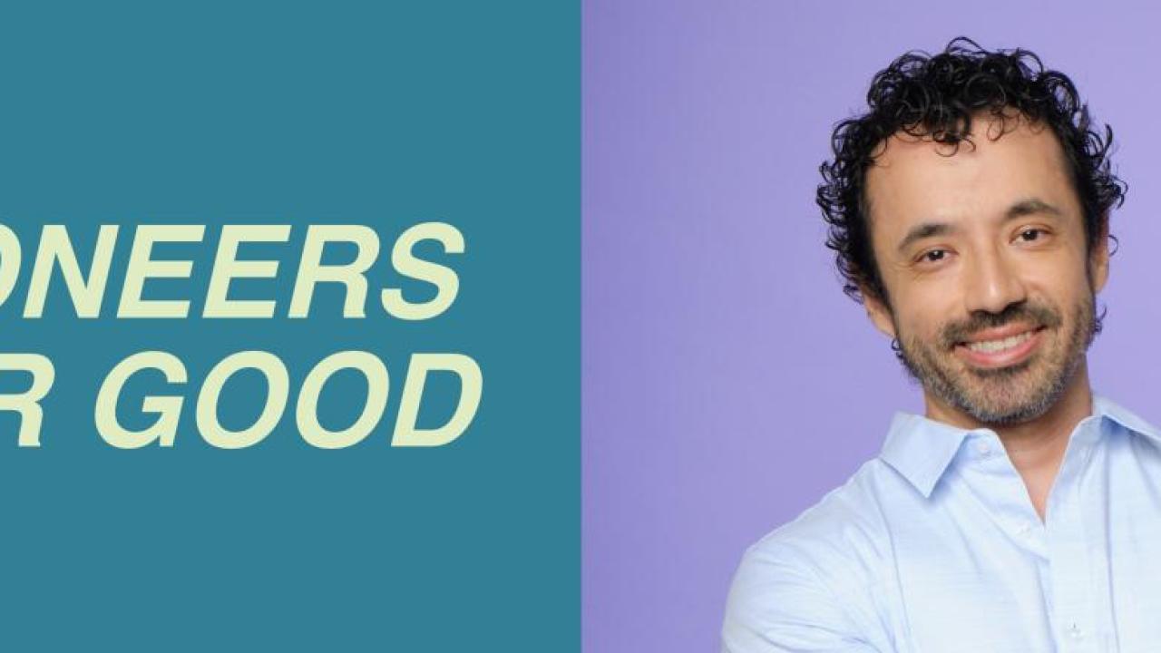 Guillermo Güereque next to "Pioneers for Good".