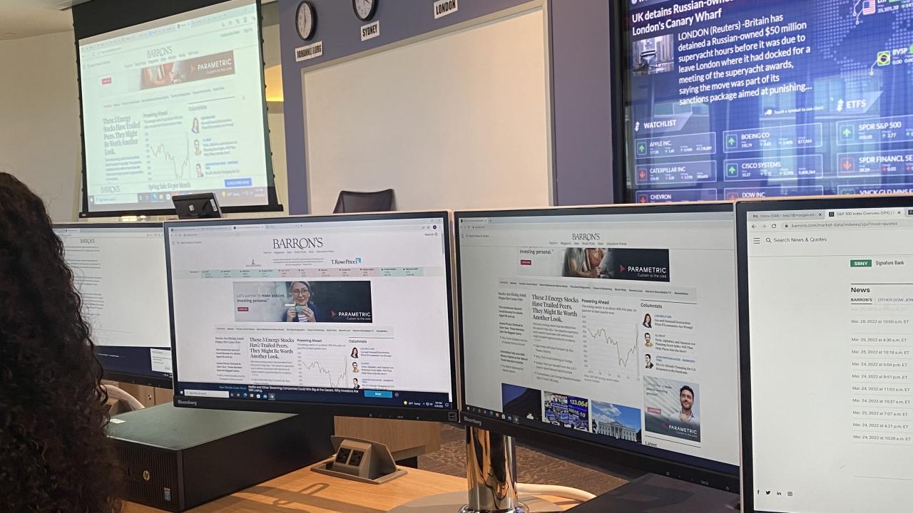 MSU students access Barron's in Education on several computer monitors
