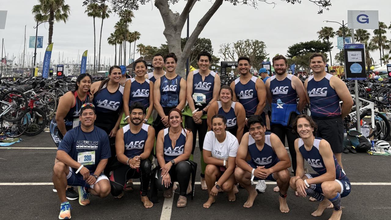 The AEG Tri Team group photo