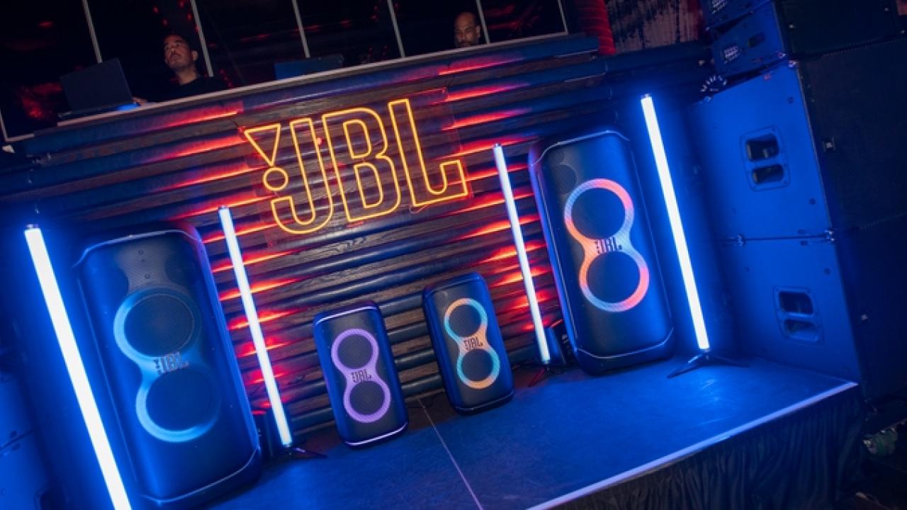 JBL Fest - Speakers shown.