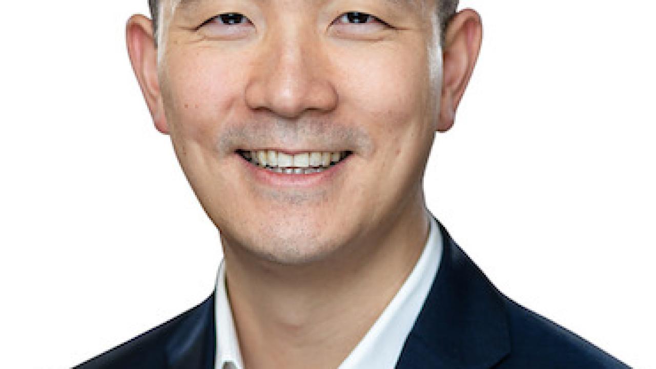 Headshot of Joe Park 