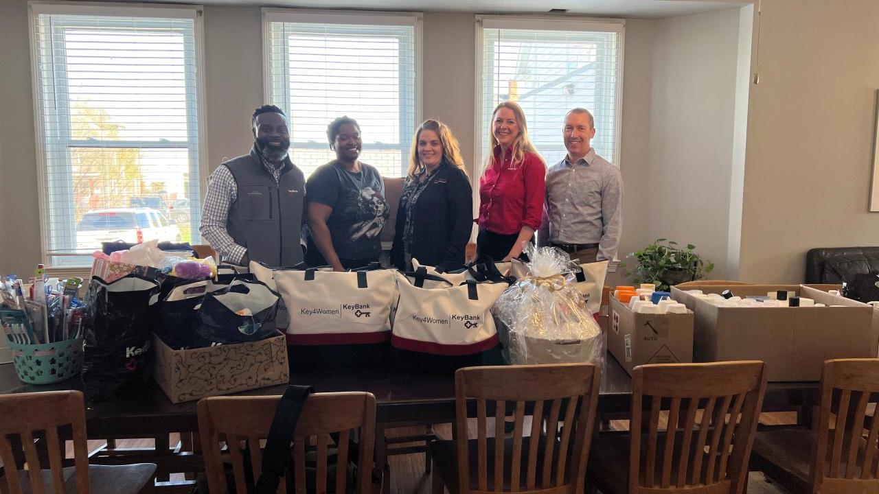 KeyBank and Key4Women team members donating hygiene products to Bethany House.