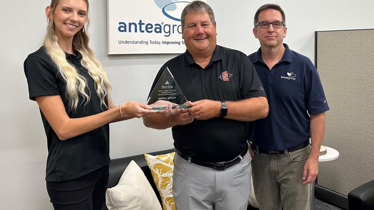 Antea Group Receiving Avetta Award