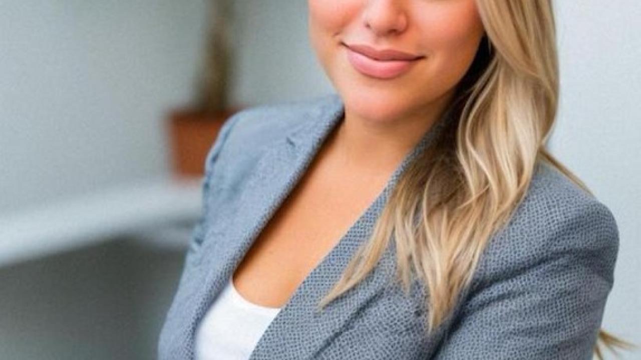 Headshot of Carla Montenegro 