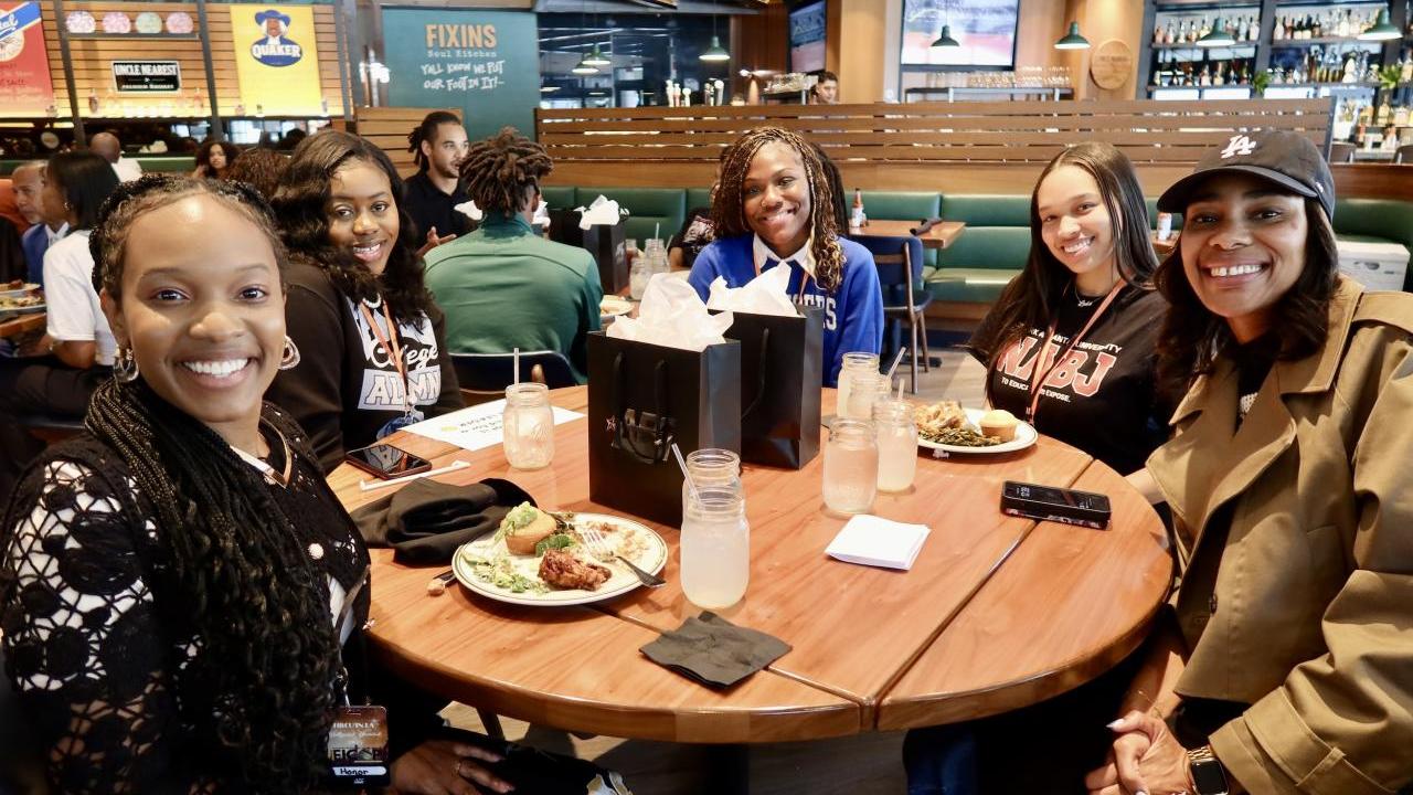 Students then had a chance to speak one-on- one with industry professionals over lunch, including executives from various AEG business units such as Goldenvoice, AEG Presents, AXS, and Crypto.com Arena. 