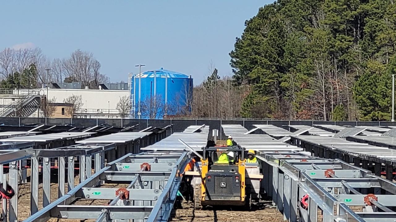 Cummins  crews install a solar array at Cummins’ Rocky Mount Engine Plant in Rocky Mount, North Carolina.