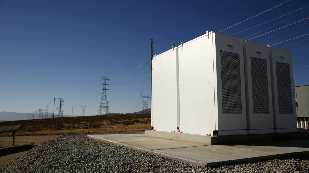 Power cells under power lines