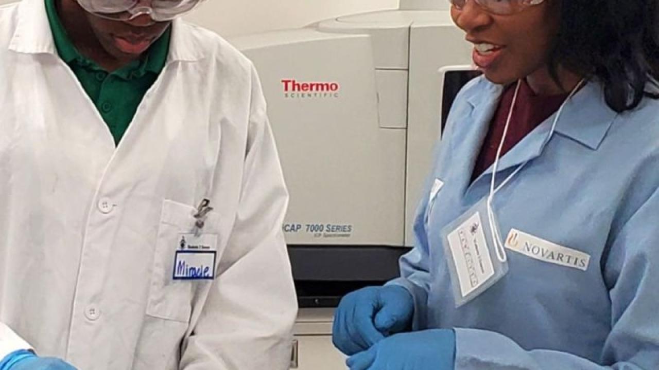 Students in the lab
