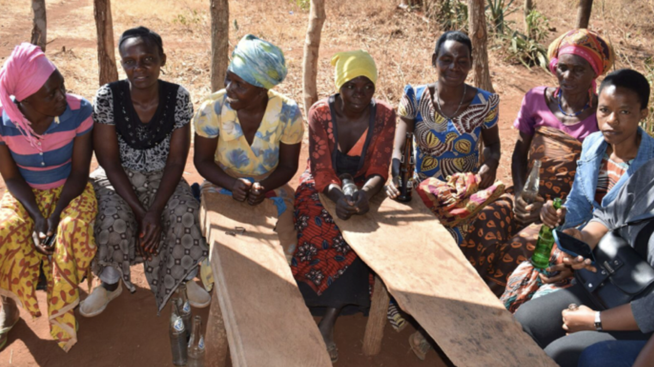 Image features Candice who is a participant in Makal-mentorshop program, working with a local NGO to help ASM in developing new programme to extract responsibly. Photo, courtesy: Makal. 