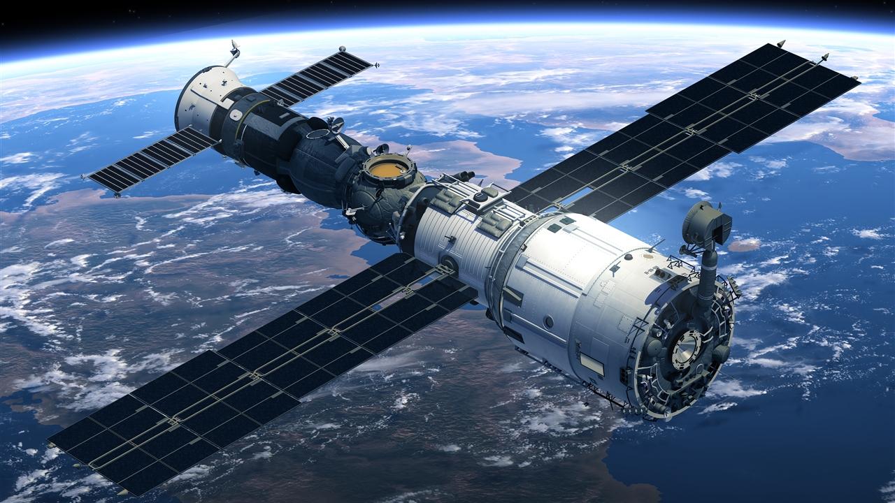 Space Station And Spacecraft