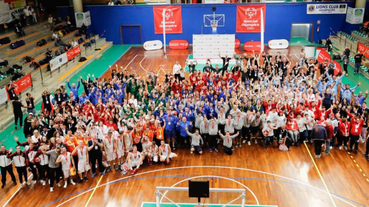 Champion Europe at the Special Olympics. Group photo. 