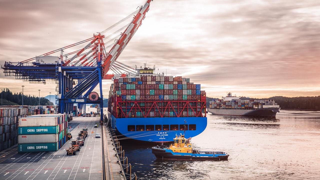 container ship at port 
