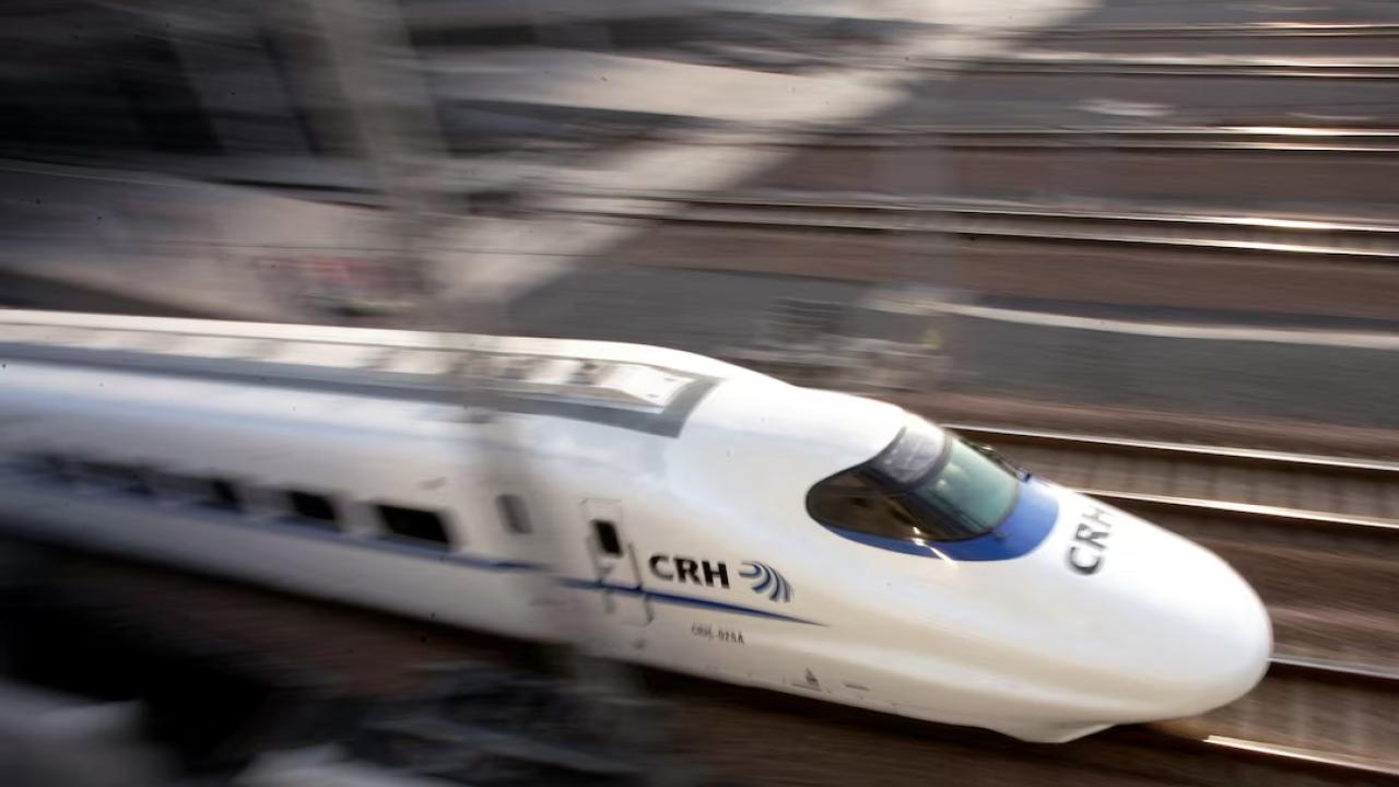Shinkansen Train, designed by studying kingfishers