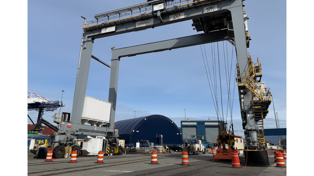 Hybrid Diesel-Electric RTG Crane at DP World's Prince Rupert Container Terminal
