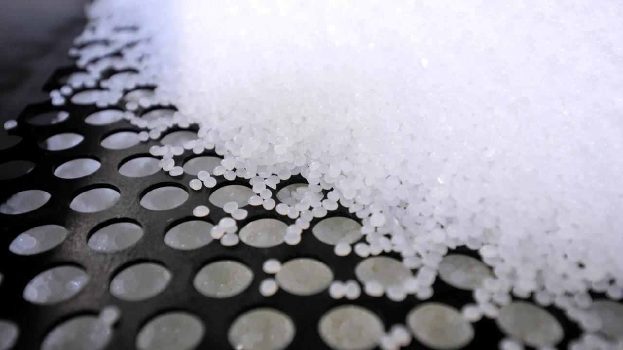 Plastic beads in manufacturing process