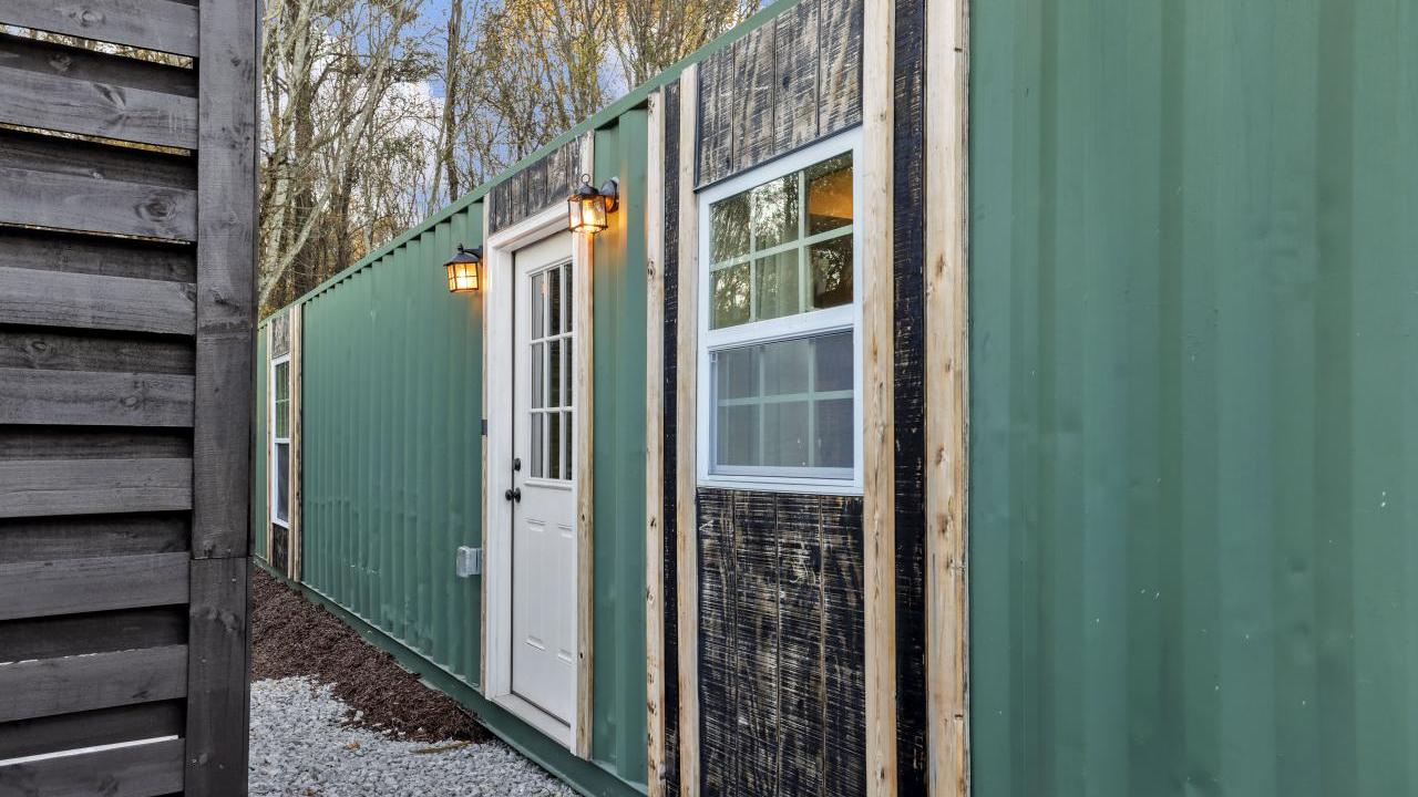 Exterior of shipping container accomodation