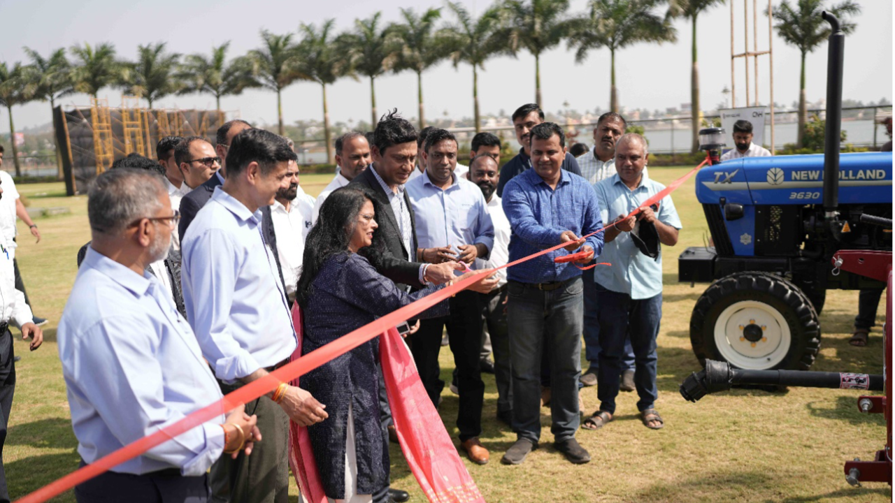 ribbon cutting ceremony