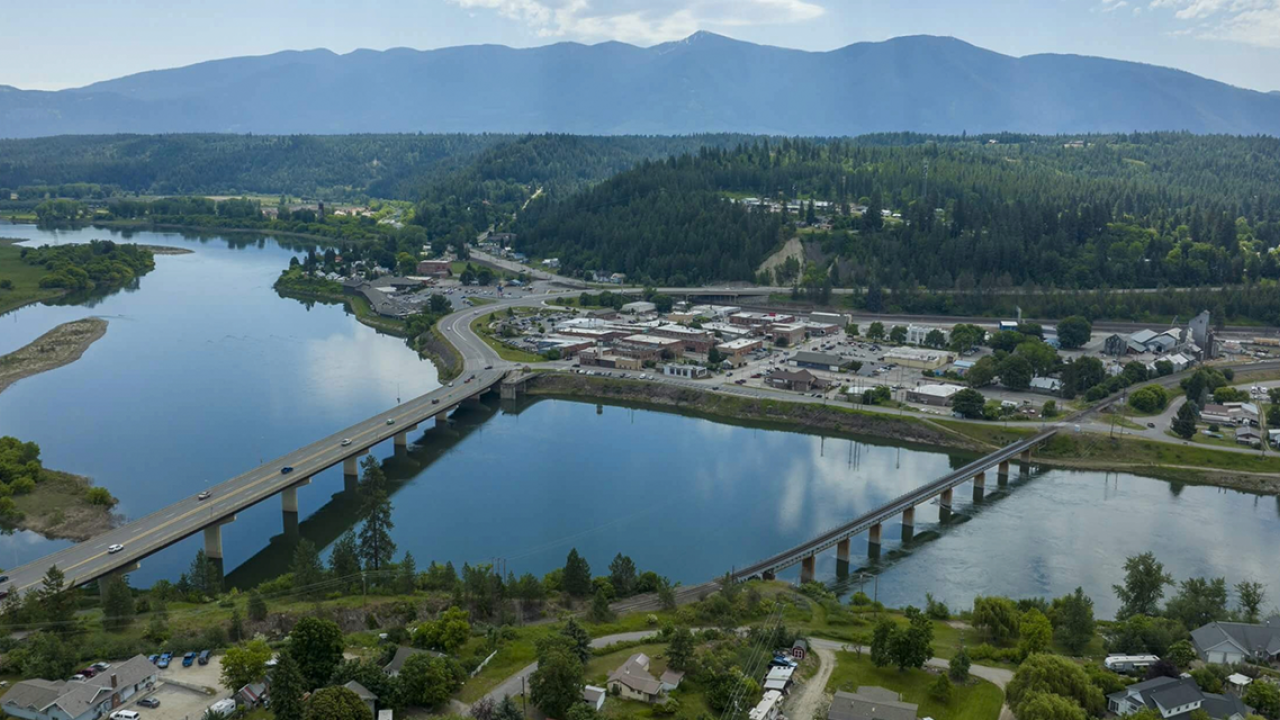 A small town next to a waterway