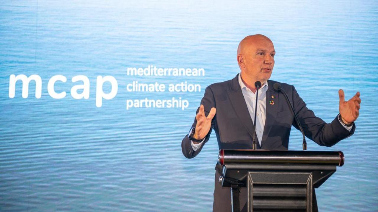 Minister David Mascort